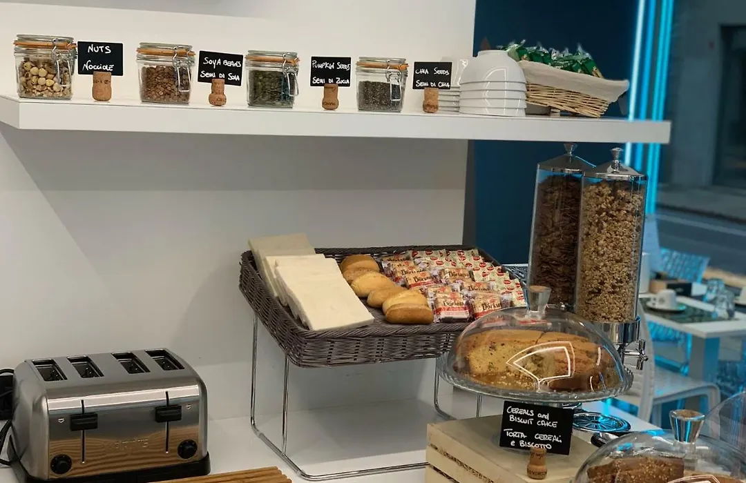 Adalesia Hotel&Coffee-1